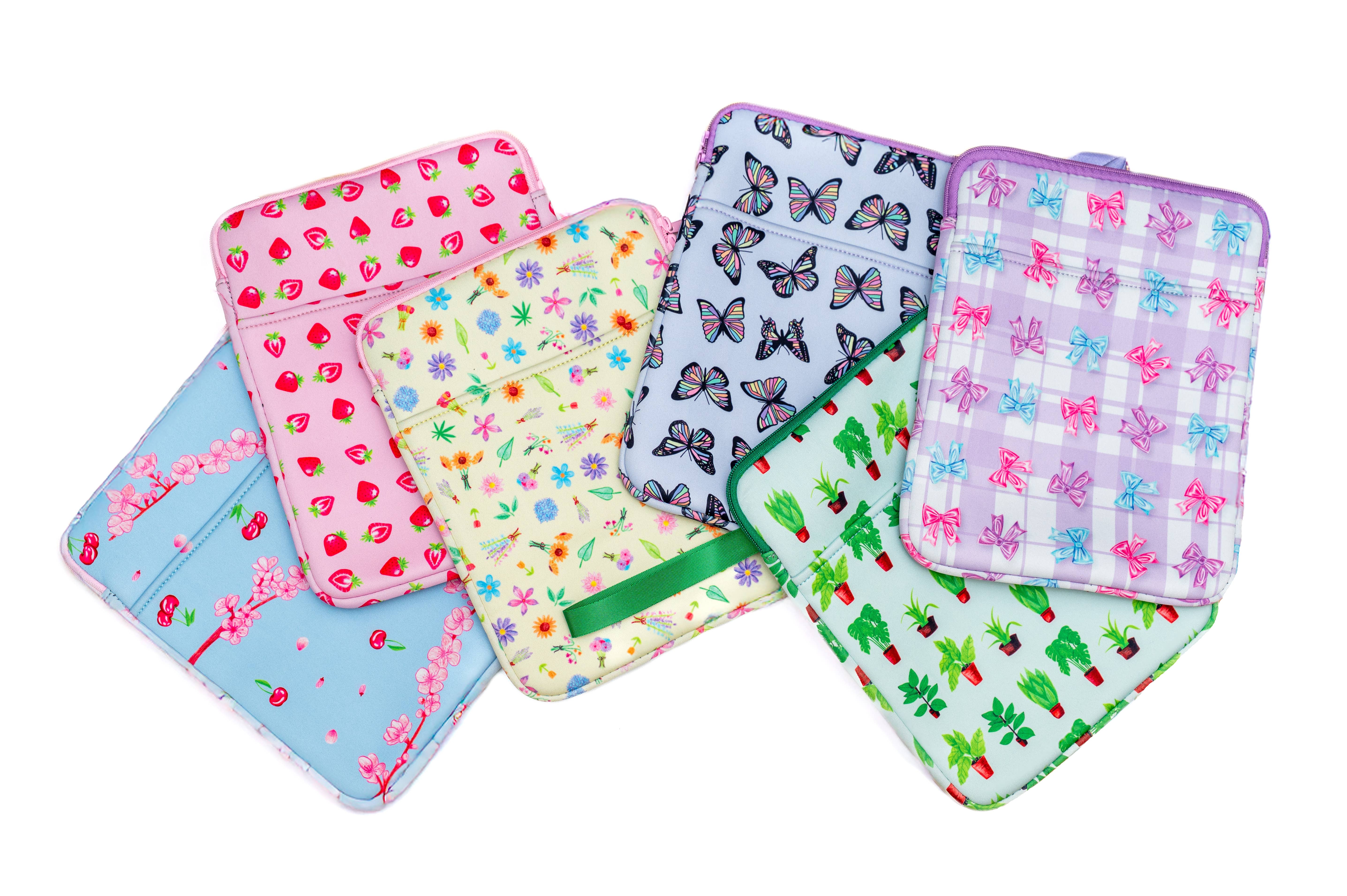 Linda Tong Planners - Wholesale Pouch - Women's - Book & Accessory Sleeve Strawberries3