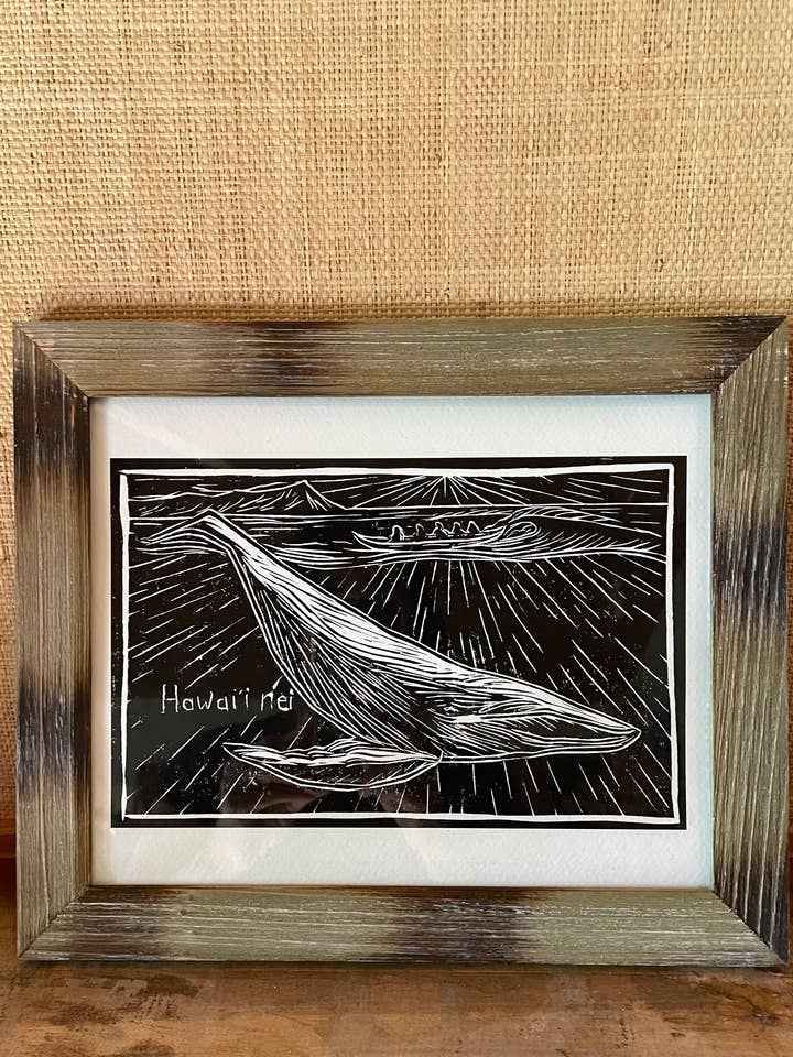 Gravure sur linoléum "Hawai'i Nei" - Art par Keale Comstock pour la vente par Revel Sun Hawai'i