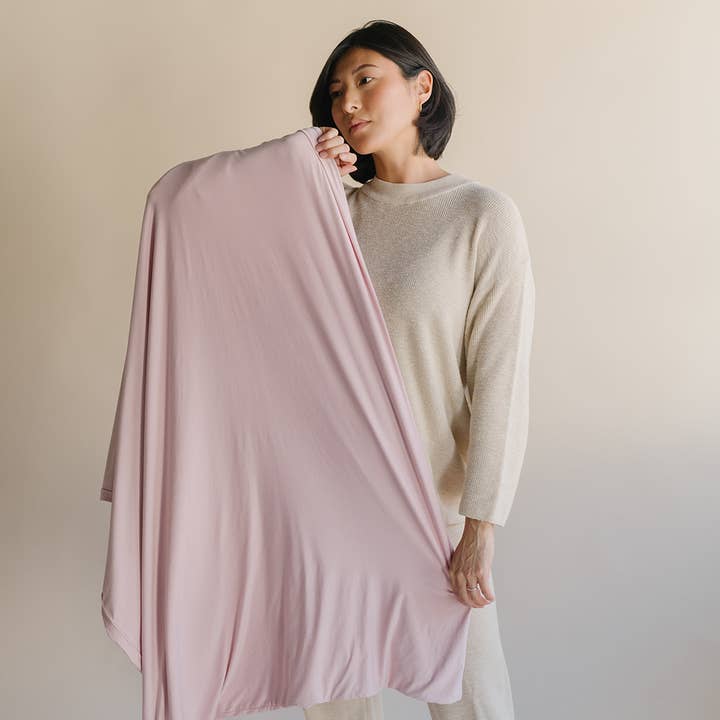 Wuvvy - Wholesale Throw Blanket - Blush