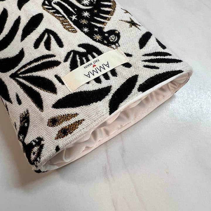 AMMA - Wholesale Book Cover - Jacquard Arty Bastet Book Cover3