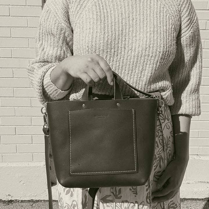 Middleyak Leather Co. - Wholesale Tote Bag - Women's - Electra Small Leather Tote12
