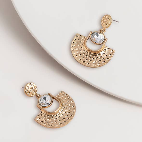 Boucles d'oreilles pendantes ornées de gemmes martelées pour la vente par Super Amazing