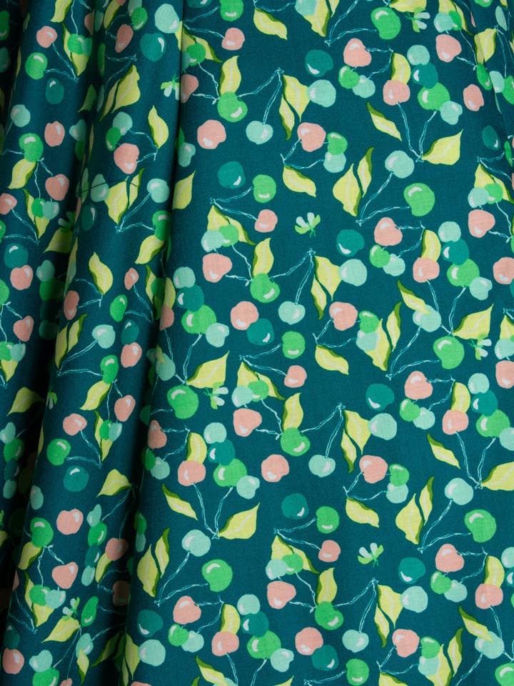 Grüne Kirschen Stoff *Verkauf für den Großhandel von Heart of Haute