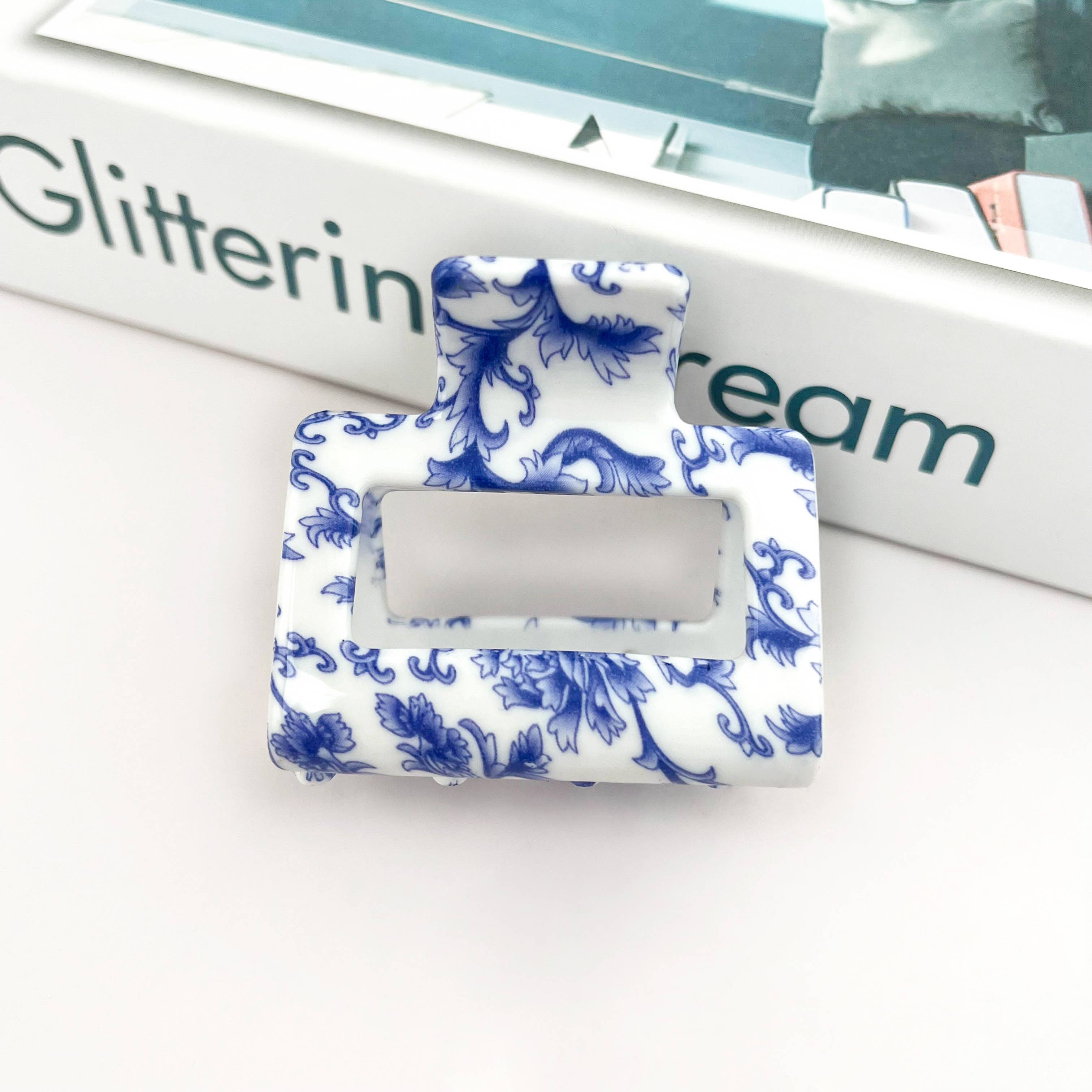 SoapElenGlen - Wholesale Hair Clip - Women's - Blue and White Porcelain Textured Claw Clip2