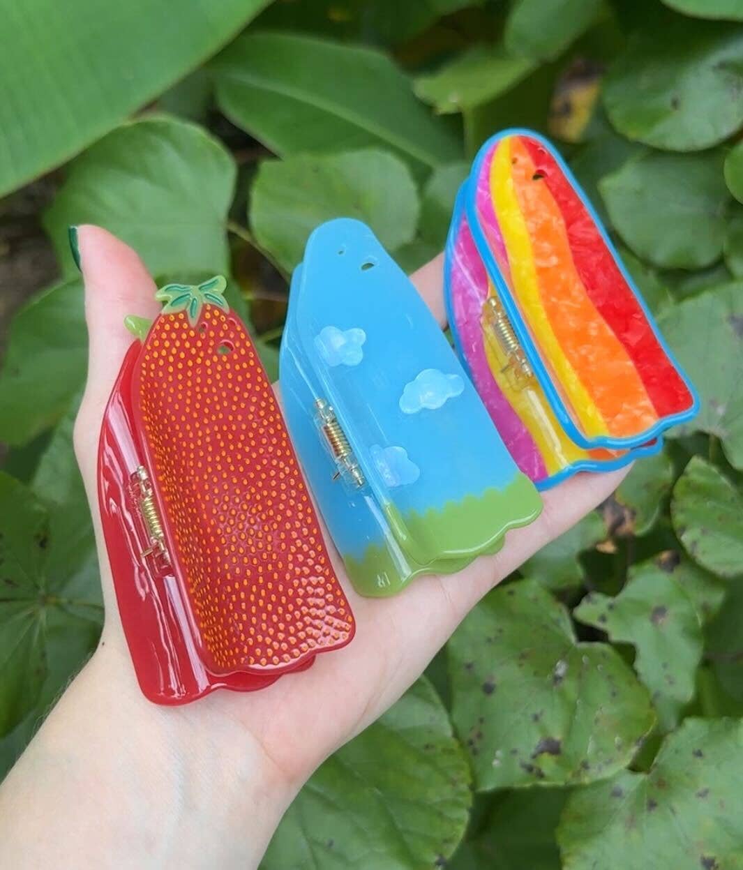 COLETTE BERNARD - Wholesale Sculpture - Berry Ghost Claw6