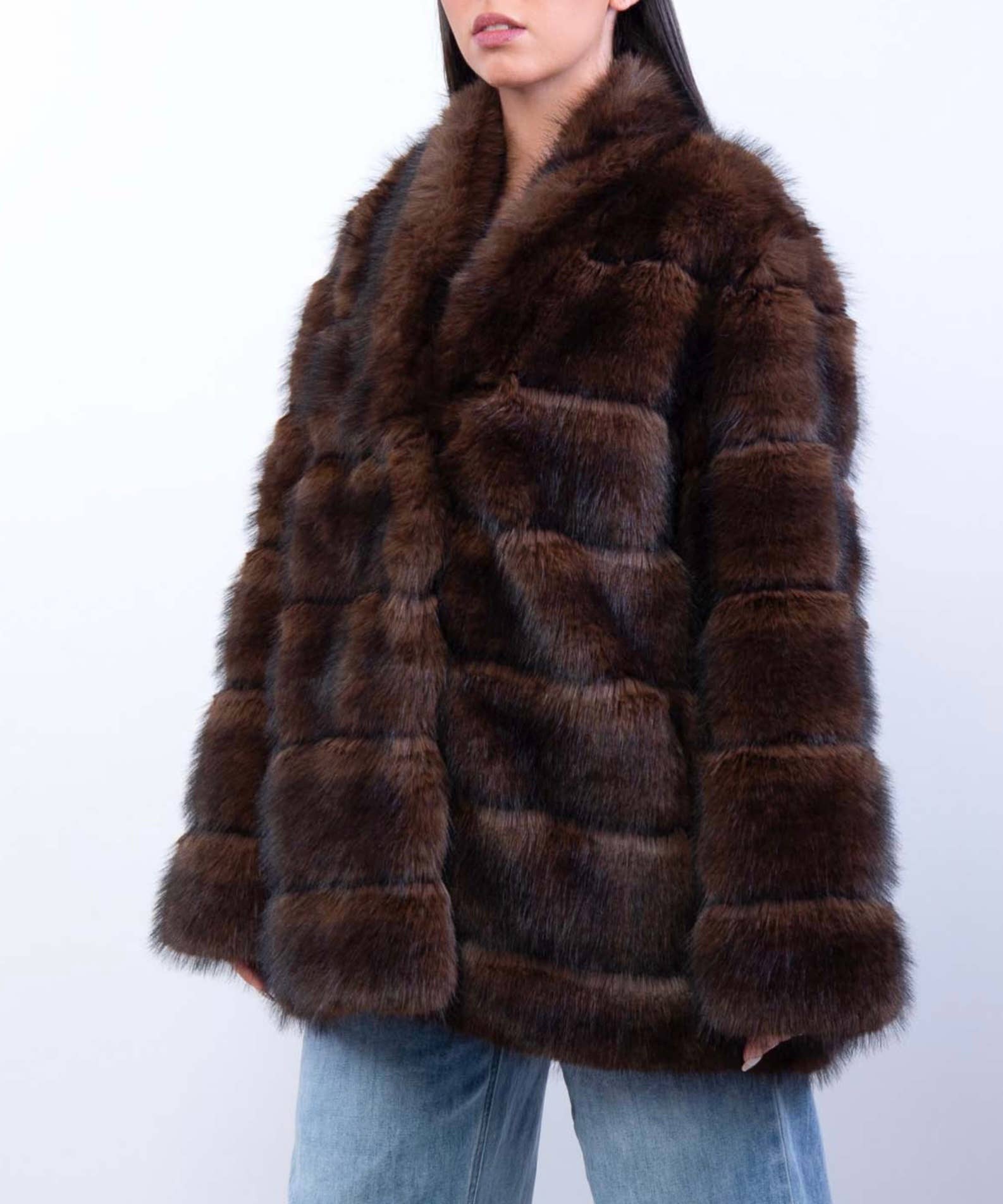 Kis 2 - Wholesale Fur/Faux Fur Coat - Women's - FUR COAT4