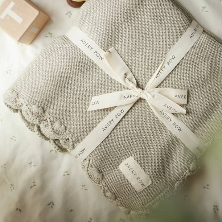 Avery Row - Wholesale Deken - Kinderen en baby - Gebreide deken met coquilles - Willow1