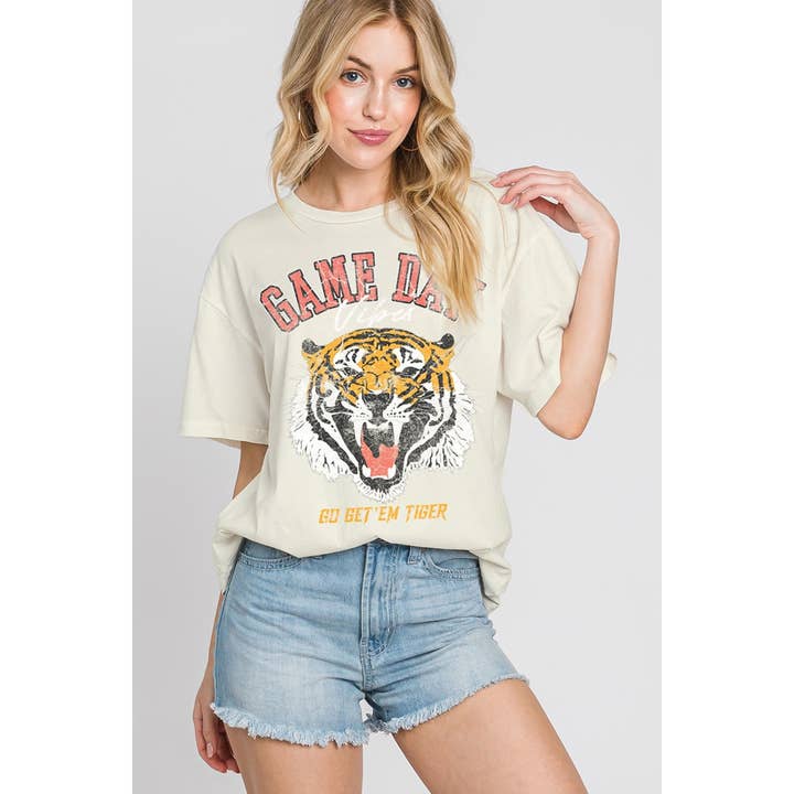 HRTandLUV - Wholesale T-shirt met print - Dames - T-SHIRT MET MINERALE PRINT VAN GAME DAY TIGER5