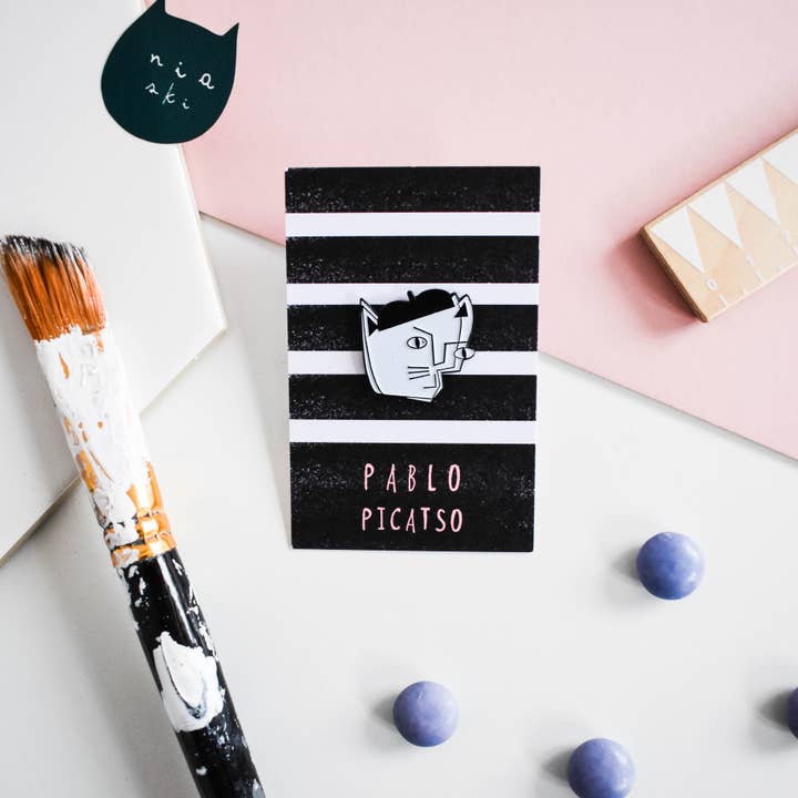 Niaski - Feline Fine Art (USA DUTIES PAID) - Wholesale Lapel Pin/Button - Pablo Picatso Cat Artist Pin1