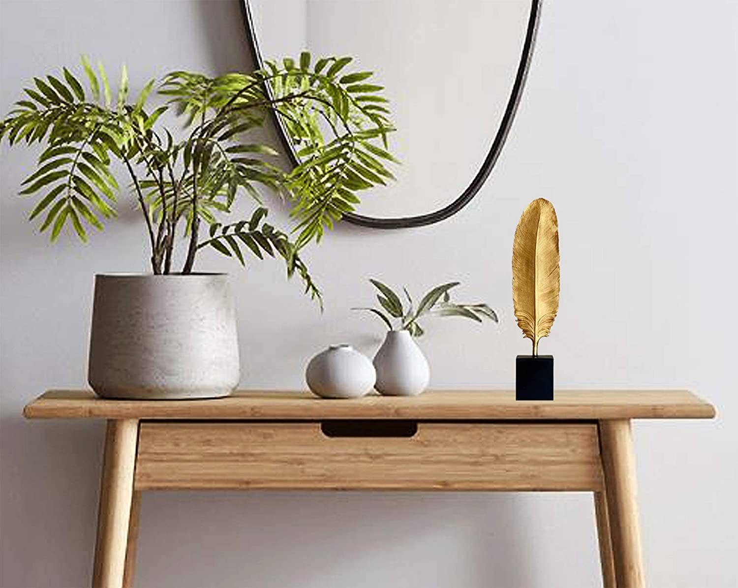 Or noir Table en plumes de paon en vente sur Faire7