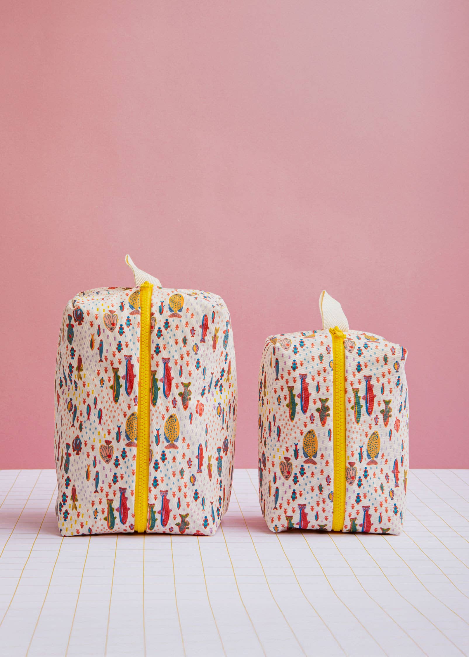 ECKE - Wholesale Makeup/Cosmetic Bag - Peces Beige Vanity & Beauty Case 2