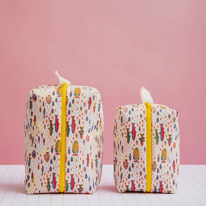 ECKE - Wholesale Makeup/Cosmetic Bag - Peces Beige Vanity & Beauty Case 2