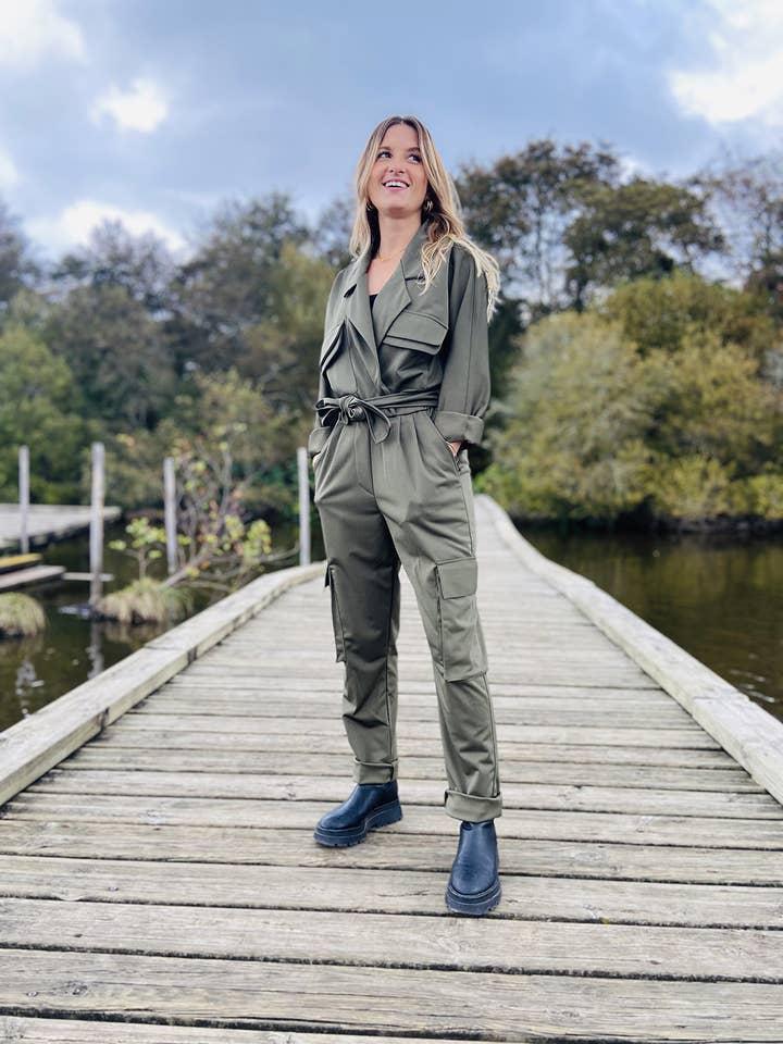 Combinaison NOAM Kaki pour la vente par MAOBA