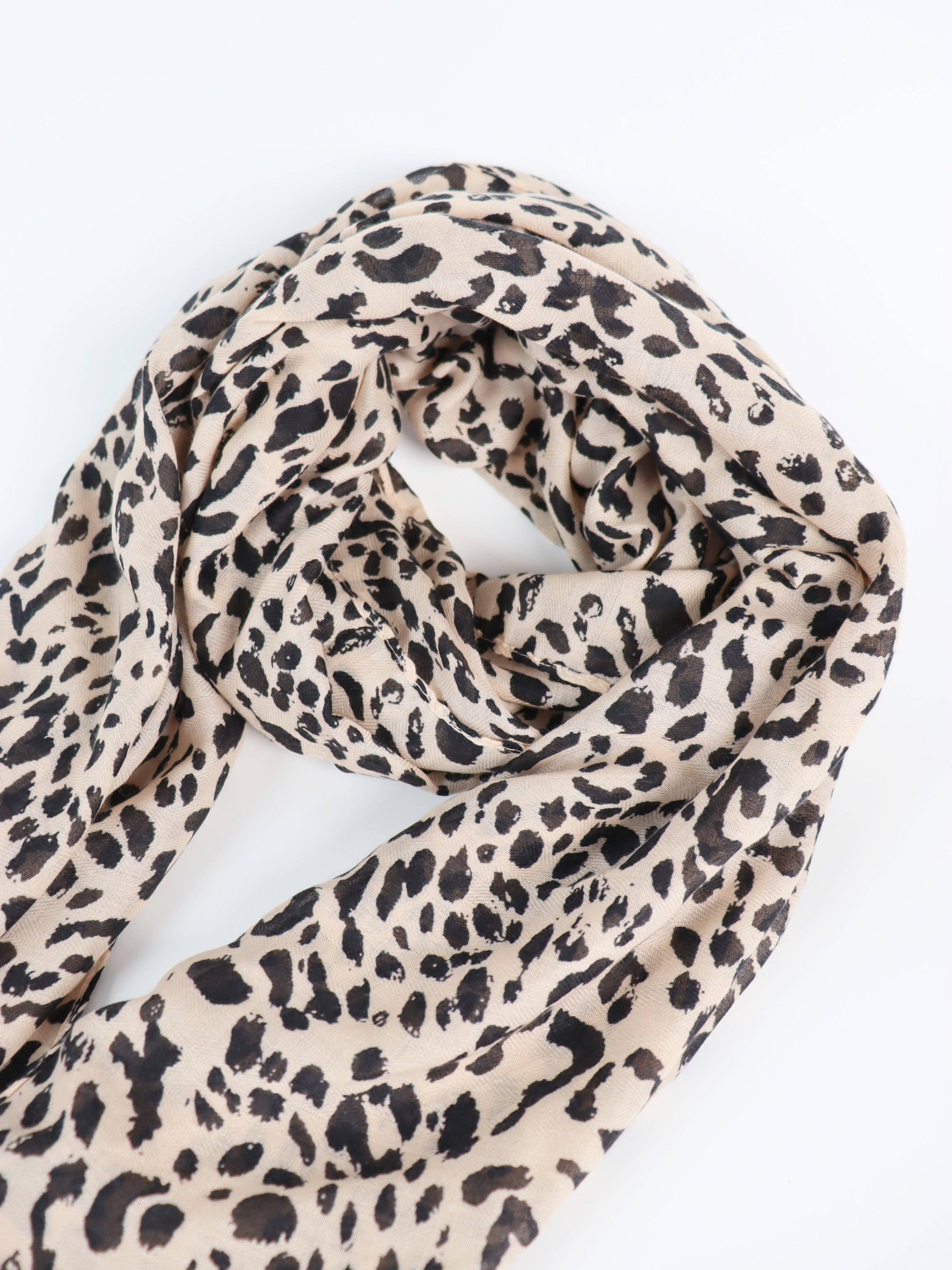 Angels Whisper Accessories – wholesale Scarf – Women's – Cattura Leoard Tassel Lightweight Scarf4