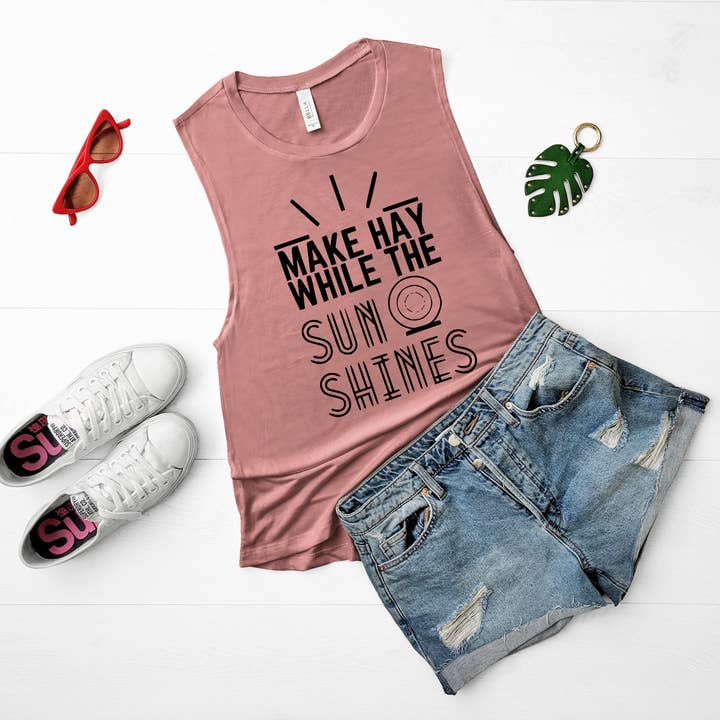 Débardeur Make Hay While The Sun Shines pour la vente par The Dirty Cowgirl Apparel