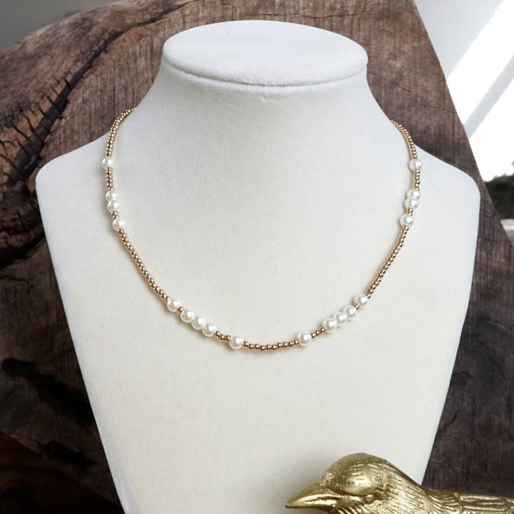 PennyLine inc - Wholesale Beaded/Pearl Necklace - Short Dainty Necklace - Pearls and Ball Beads in Gold Tone2
