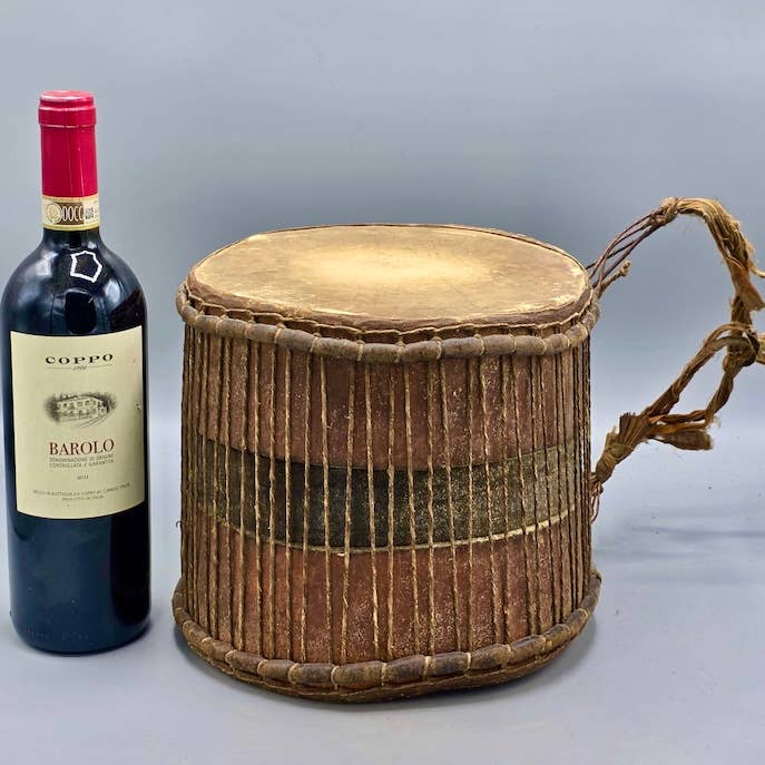 Tamburo cilindrico africano Doundou piccolo vintage - Niger per la vendita all'ingrosso da parte di The Niger Bend