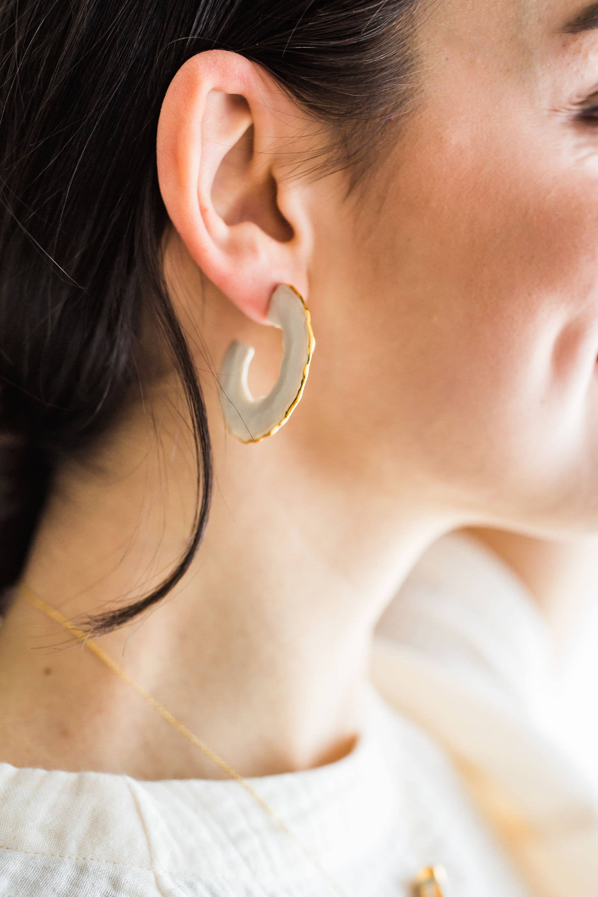 Jenna Vanden Brink Ceramics - Vendita all'ingrosso Orecchini a cerchio - Cerchi pizzicati2