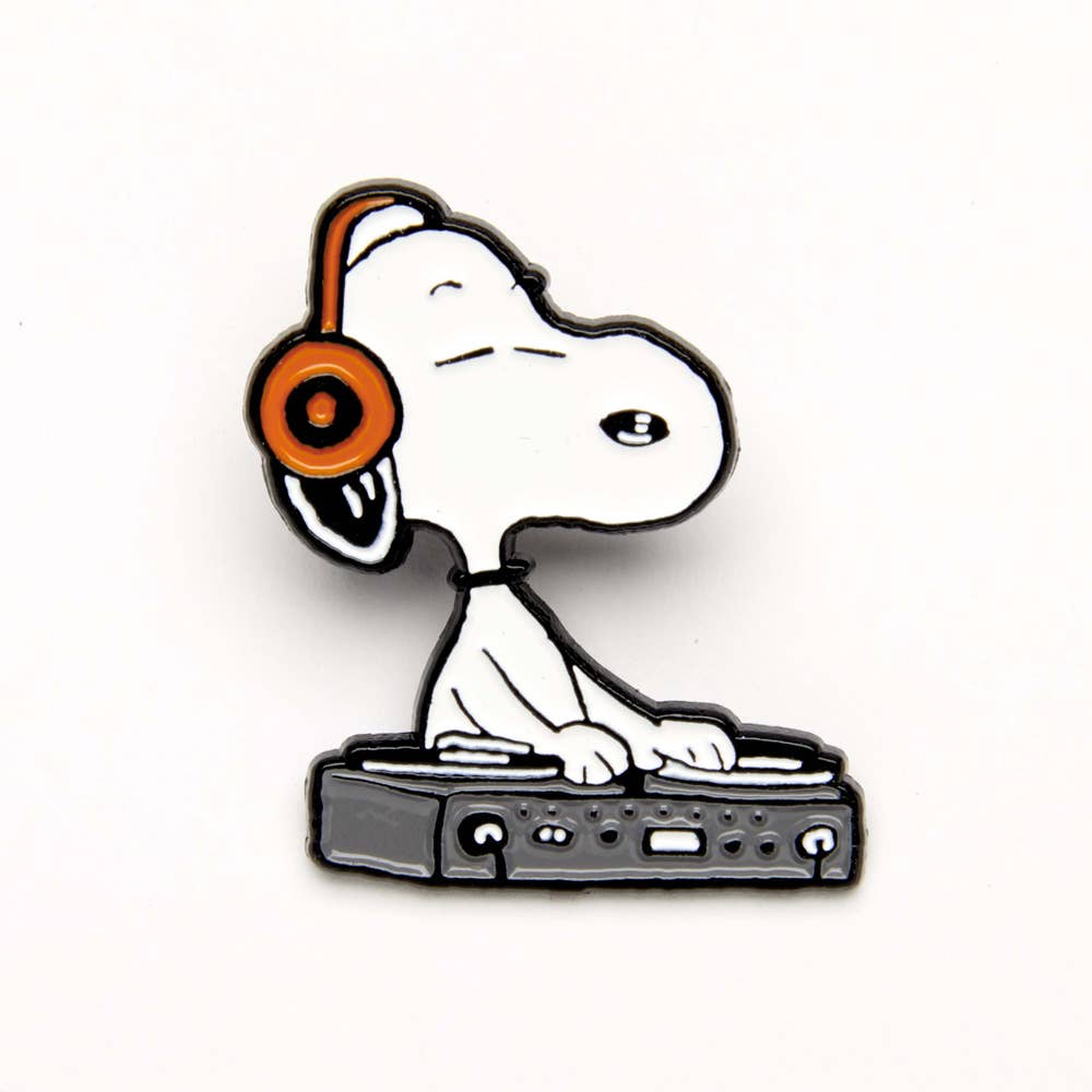 Wholesale Peanuts Friends Forever Pin - Snoopy for your store - Faire