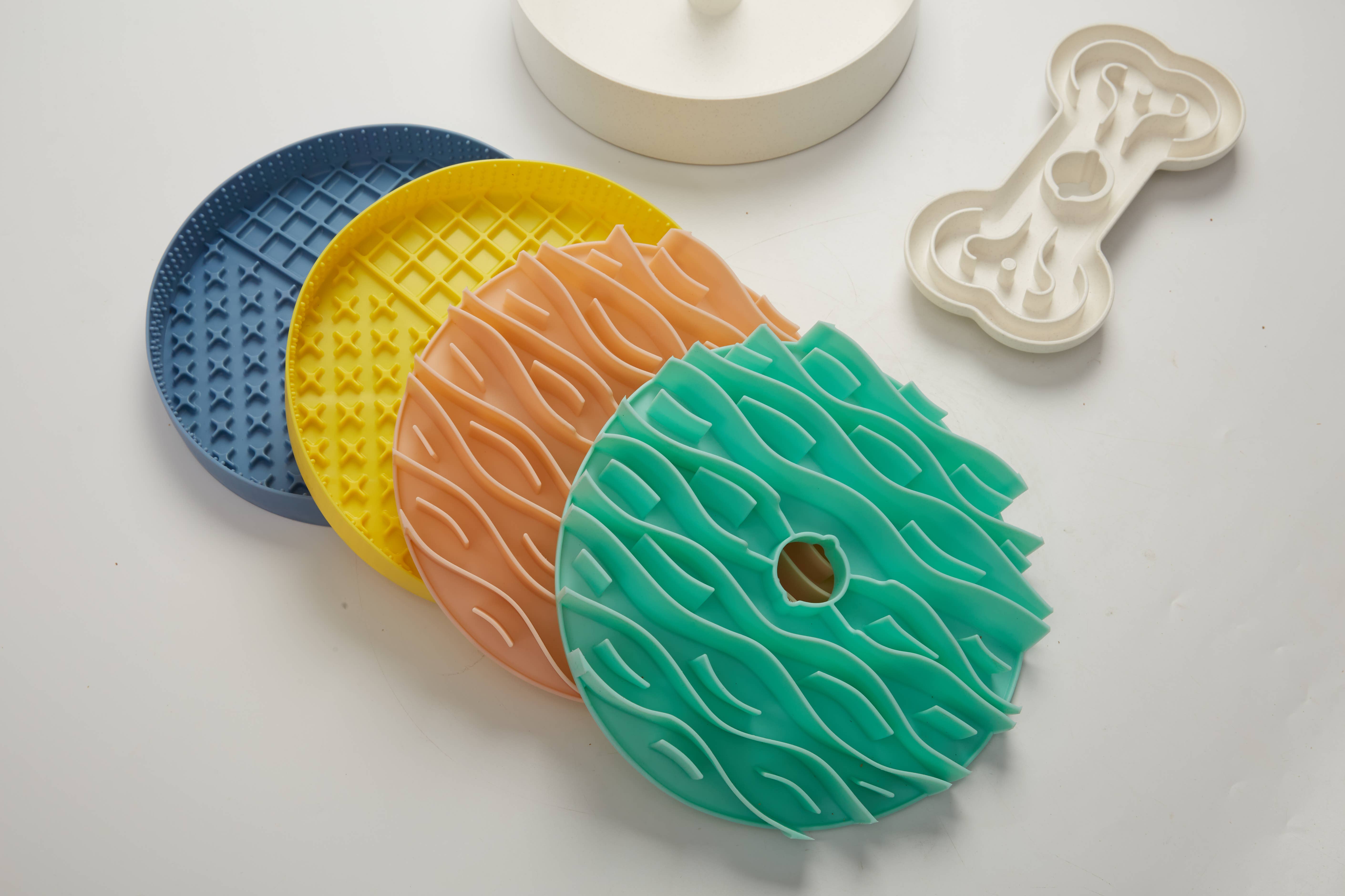 Pet Future llc - Wholesale Pet Bowl - Cat/Dog - Puzzle Feeder - Slower than a Slow Feeder Dog Bowl Dog Slow7