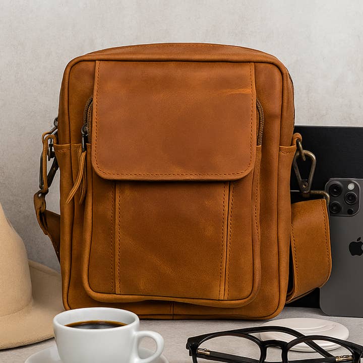 Reselädersatchel för wholesale av Hides