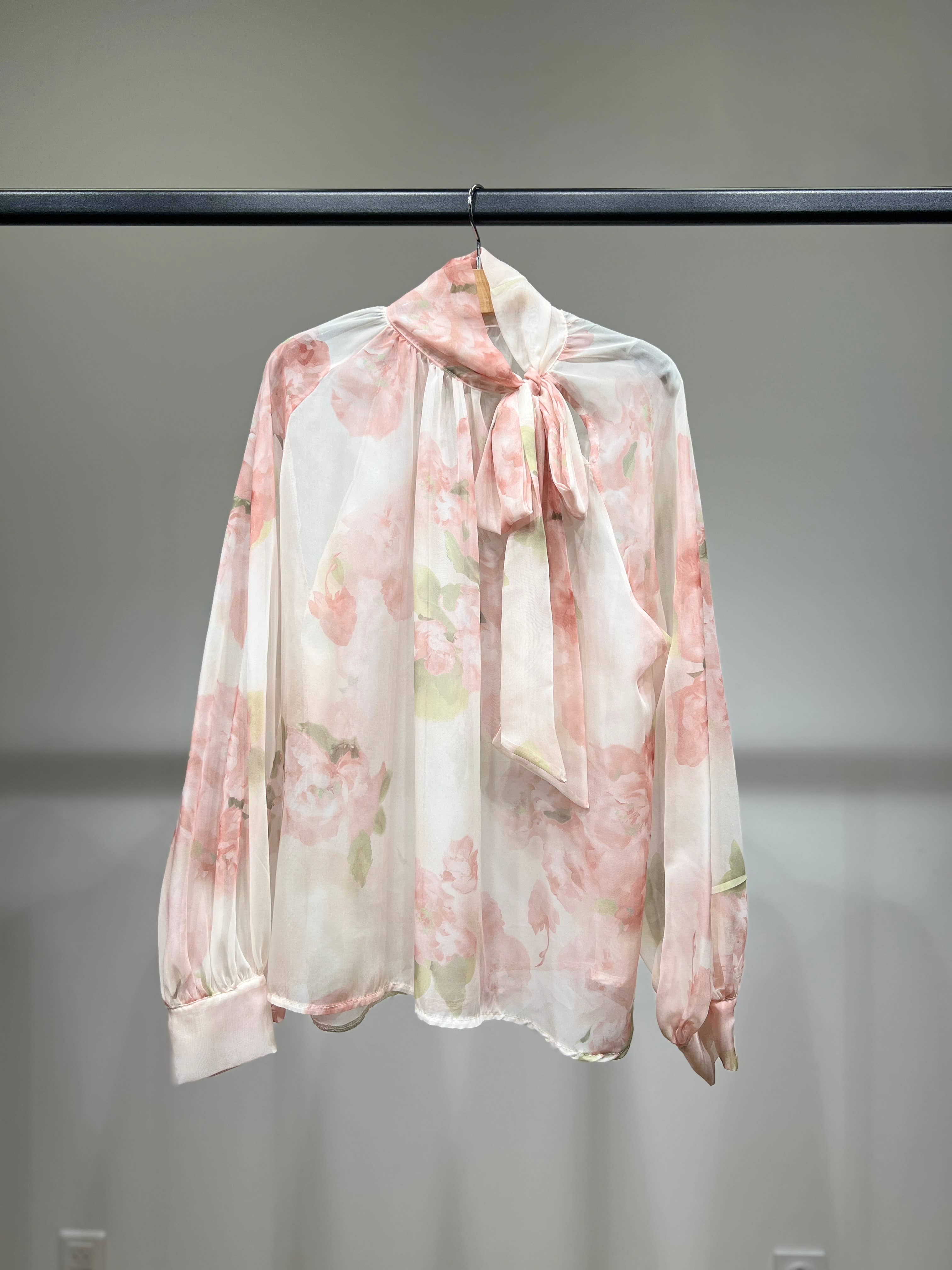 L'Emotion - Wholesale Blouse - Women's - Light Blouse with Asymmetrical Lavallière Collar and Floral Pattern0