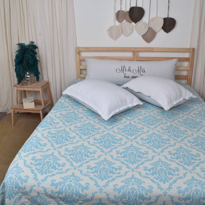 Personalized Gifts, Unique Turkish Blanket and other Purchase Wholesale recipientes para velas. Free Returns & Net 60 Terms on Faire trending on Faire.