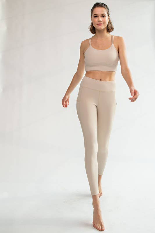 Sunday Morning - Wholesale Sports Bra - Women's - T5097PL37 Plus Size Adjustable Strap Nylon Rib Sports Bra7