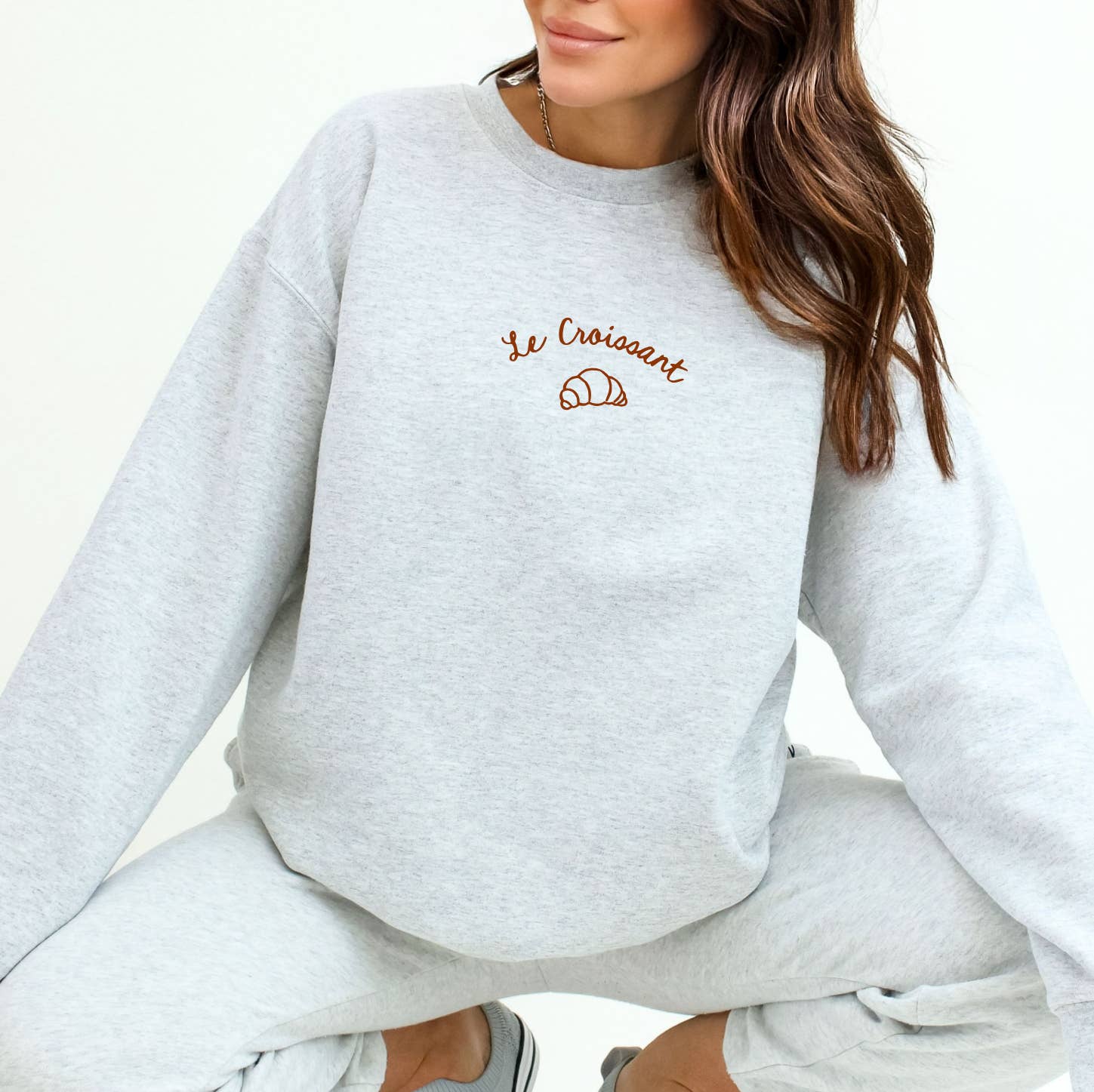 P E T I T R U E - Wholesale Graphic Sweatshirt - Women's - Le Croissant Sweatshirt Foodie Aesthetic French Crewneck0