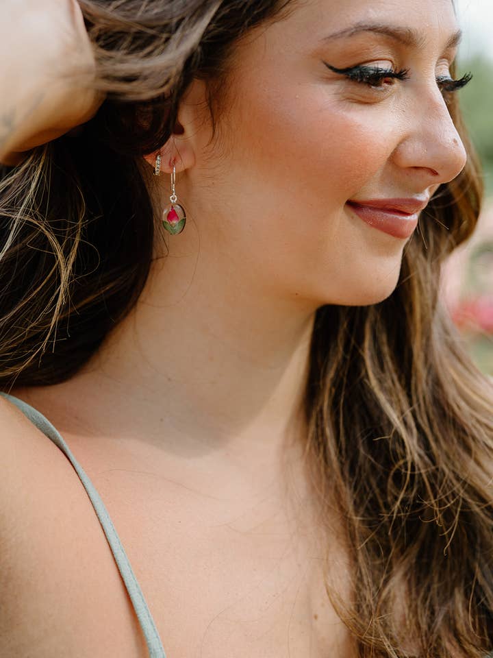 Ovale oorbellen met rozenknopje voor wholesale door Fresh Jewelry Co