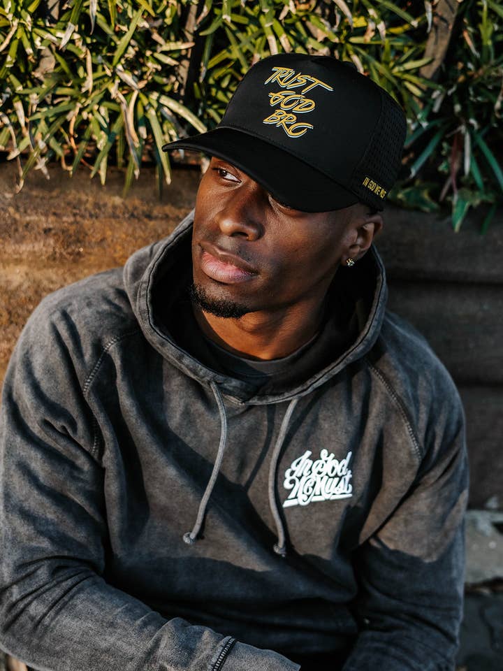 Chapéu 'Trust God Bro' por atacado de In God We Must