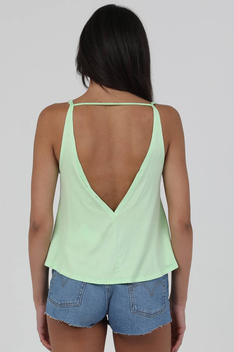 ANGIE – Engroshandel Tanktop – Kvinder – X2T72-ASIS SVINGENDE TANK TOP MED V-HALS MED ÅBEN RYG BASISTANK33