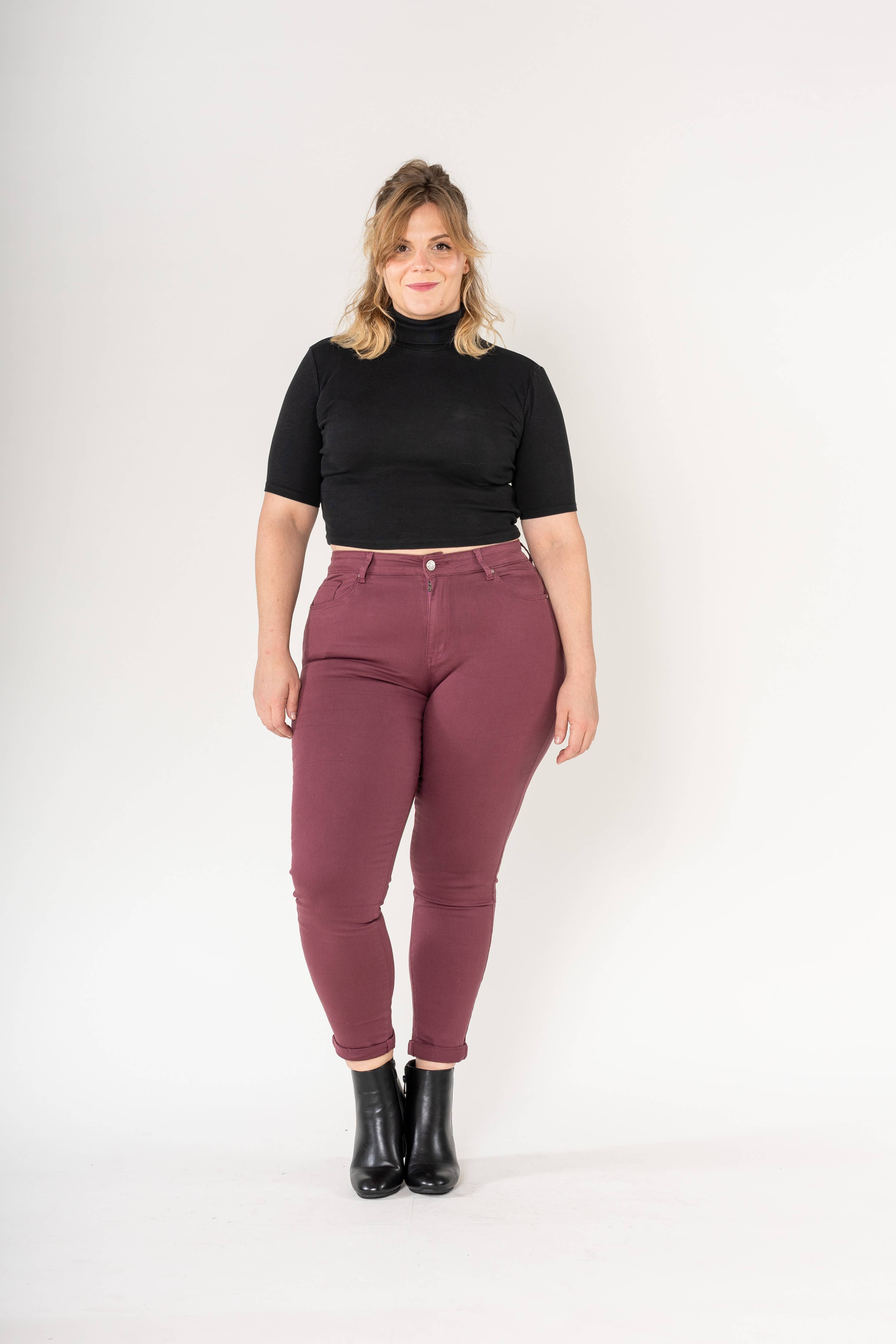 Nina Carter – Calças - Mulher por atacado – Tamanho Plus Curve Plus Tamanho Voltar ao Pescoço P199122