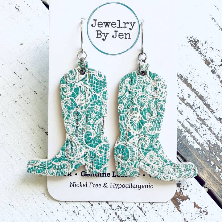 Jewelry By Jen – Brincos de argola por atacado – Brincos de Bota de Cowgirl: Renda Aqua0
