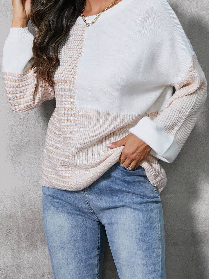 White Pullover crewneck long-sleeved knitted sweater for wholesale on Faire