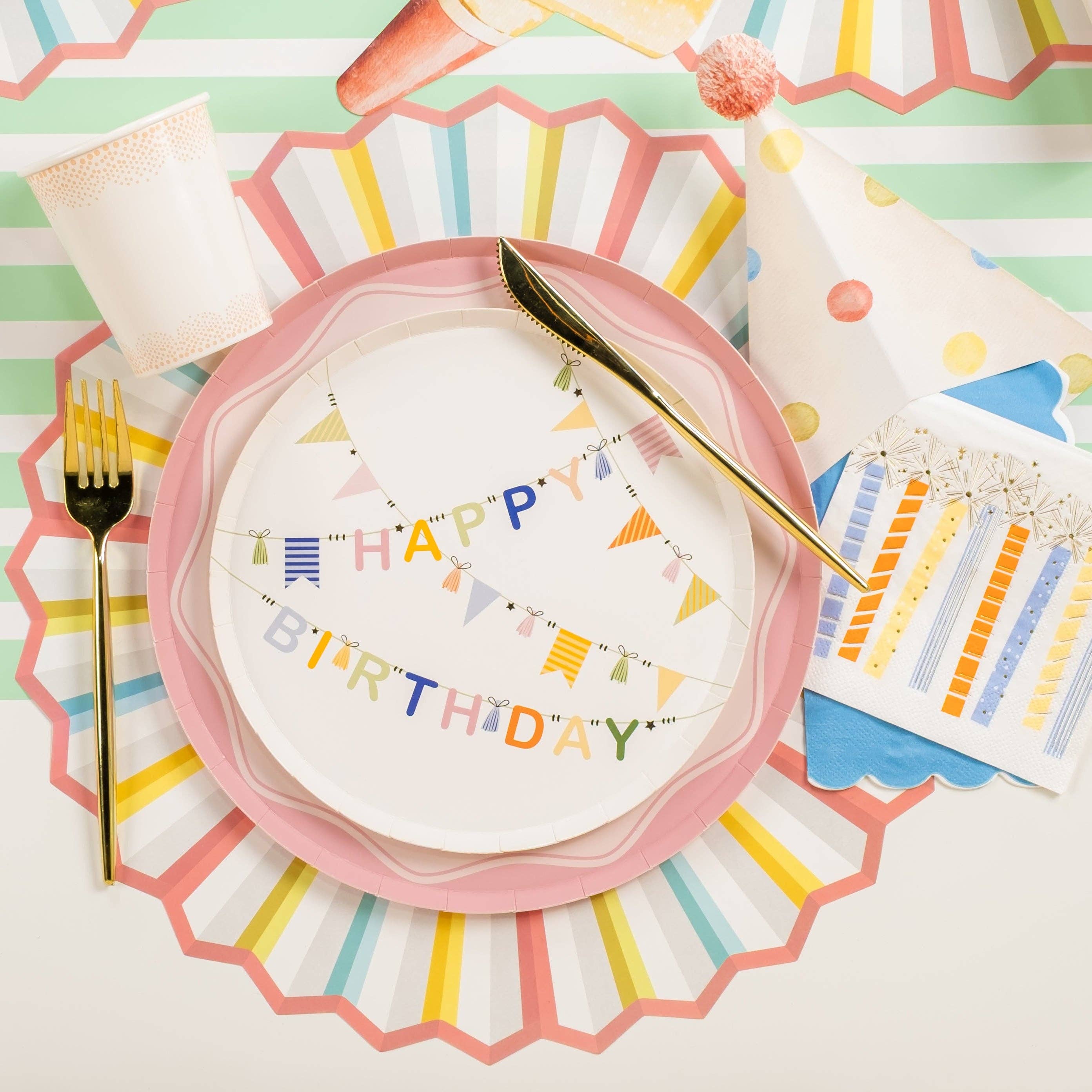 Gatherings by Curated Paperie - Vente Assiette jetable - Assiettes à dessert « Birthday Cheer » HB25-DP11