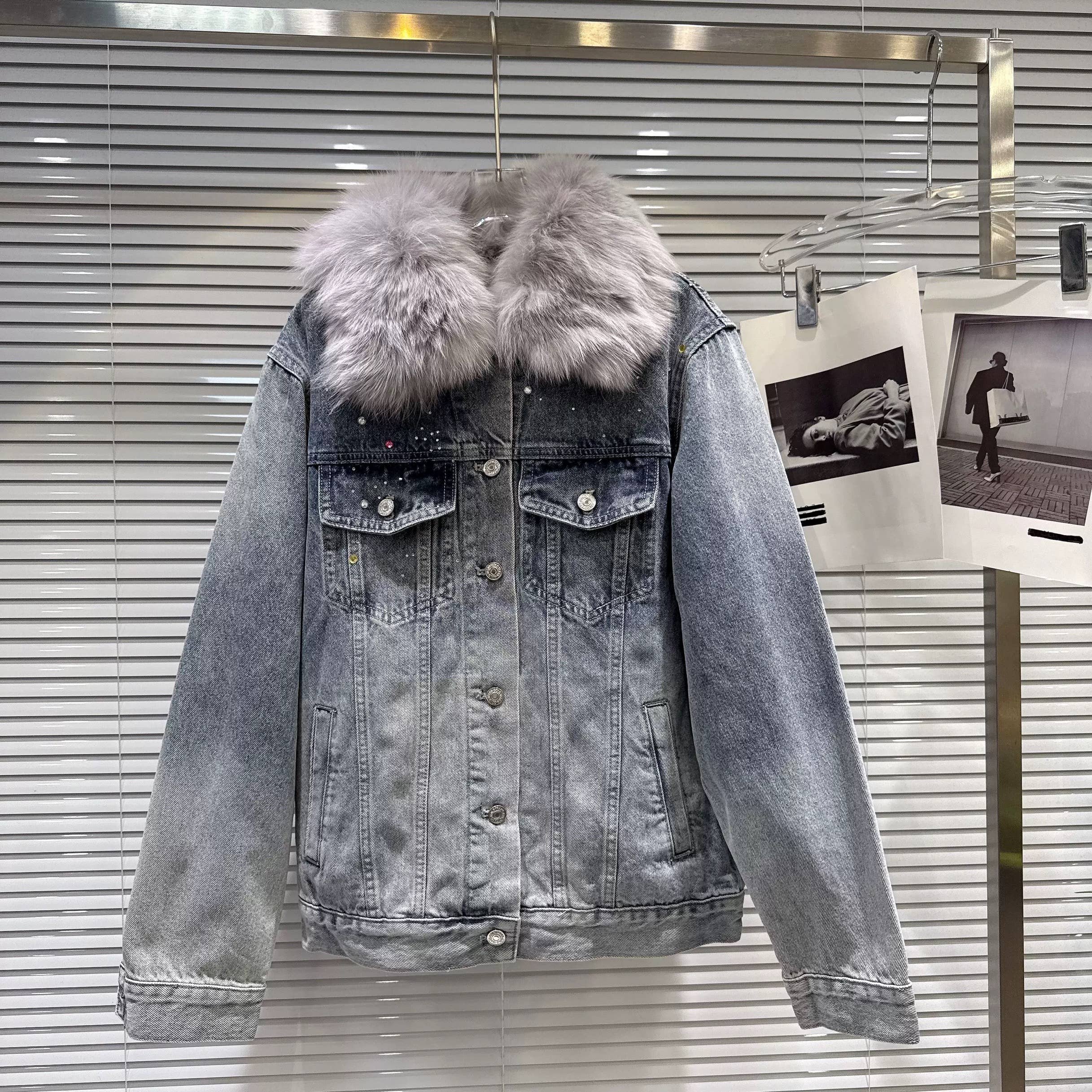 Productseeker - Wholesale Spijkerjack/spijkerjas - Dames - CT142 2025 Winter Gradient Spijkerjas met Vossenbontkraag2