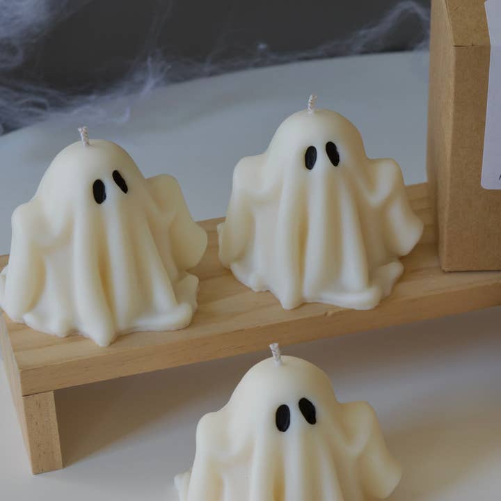 Ghost Sheet Candle for wholesale by Kirrou