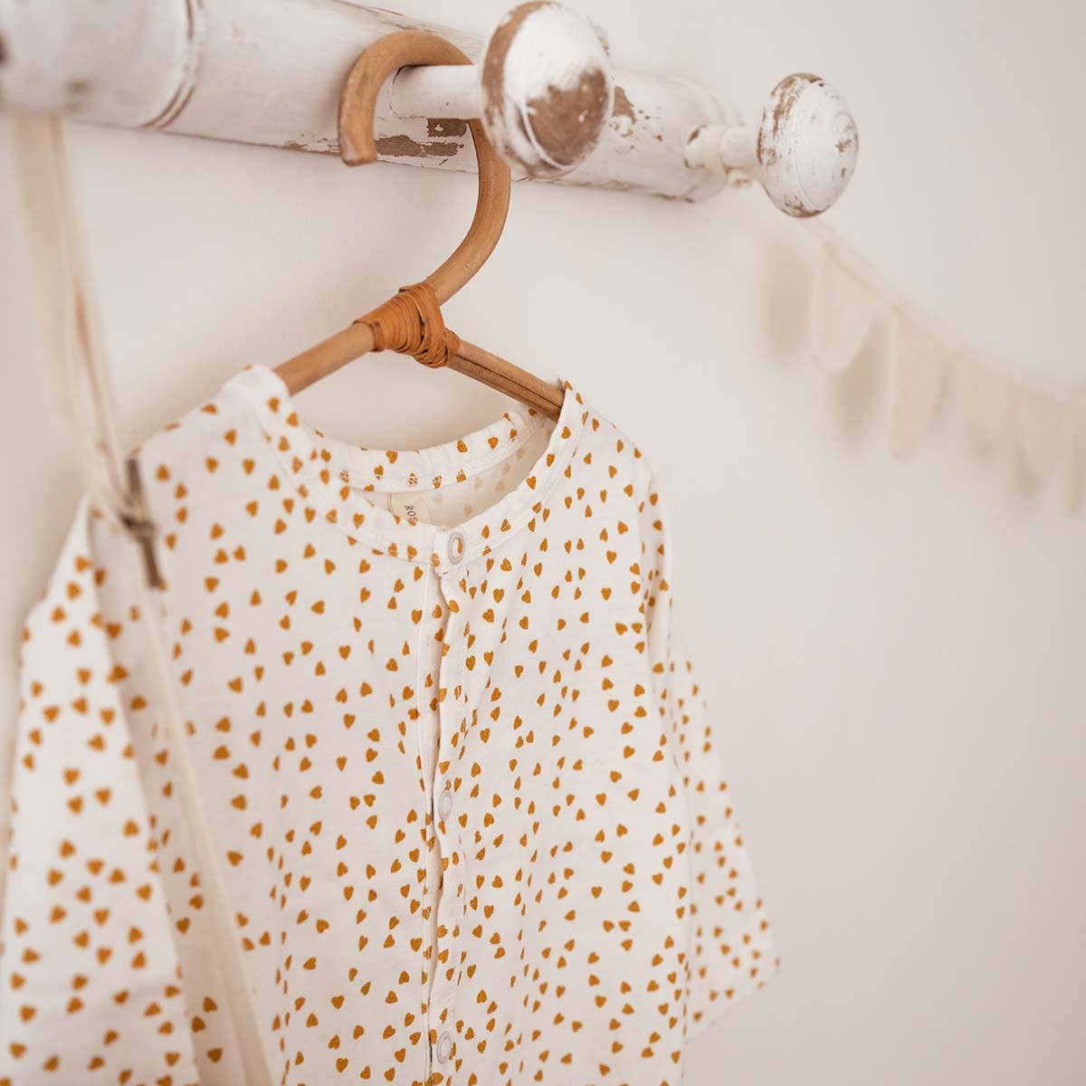 Rose in April - Wholesale Onesie - Kids - AMALIA BABY PAJAMAS MINI HEART MUSTARD2