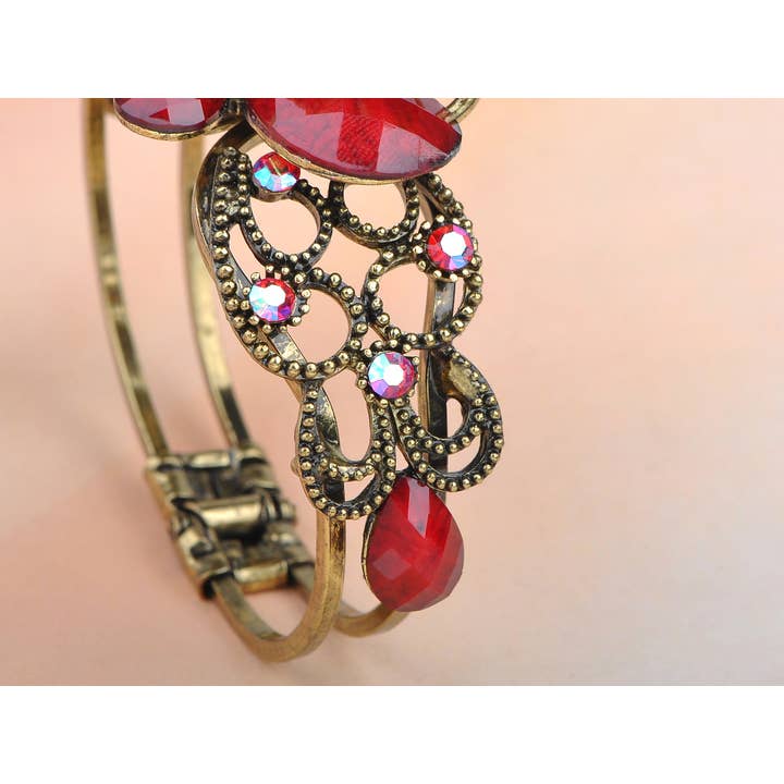 AK Brand – Engroshandel Manchetarmbånd – Messing Antik Rubinrød Diamantformet Filigran Armbånd13