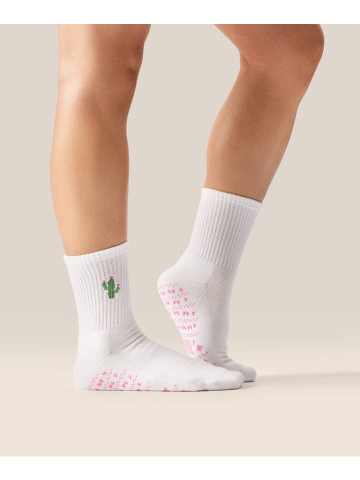 MoveActive - Wholesale Socks – Women's - Crew Non Slip Grip Socks - Señorita Spike2