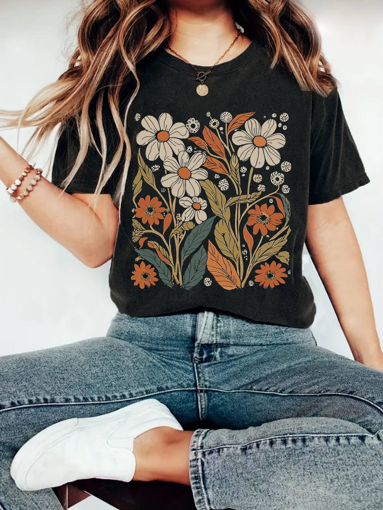 Rosa Clothing - Wholesale Screen Printed T-Shirt - Women's - Botanical Floral Wildflower Short Sleeve Basic T-Shirt0