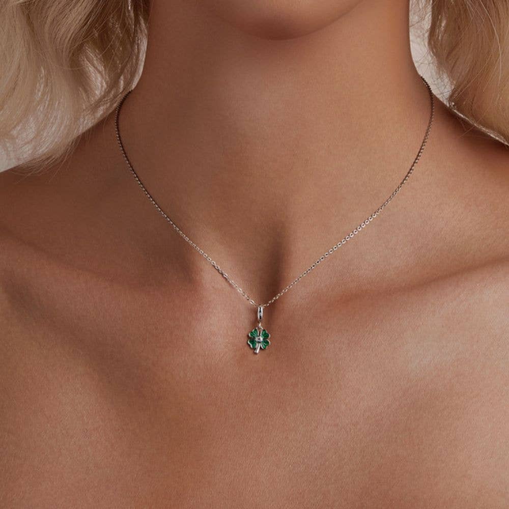 Verdivine – wholesale Pendant/charm necklace – Four Leaf Clover Pendant Necklace1
