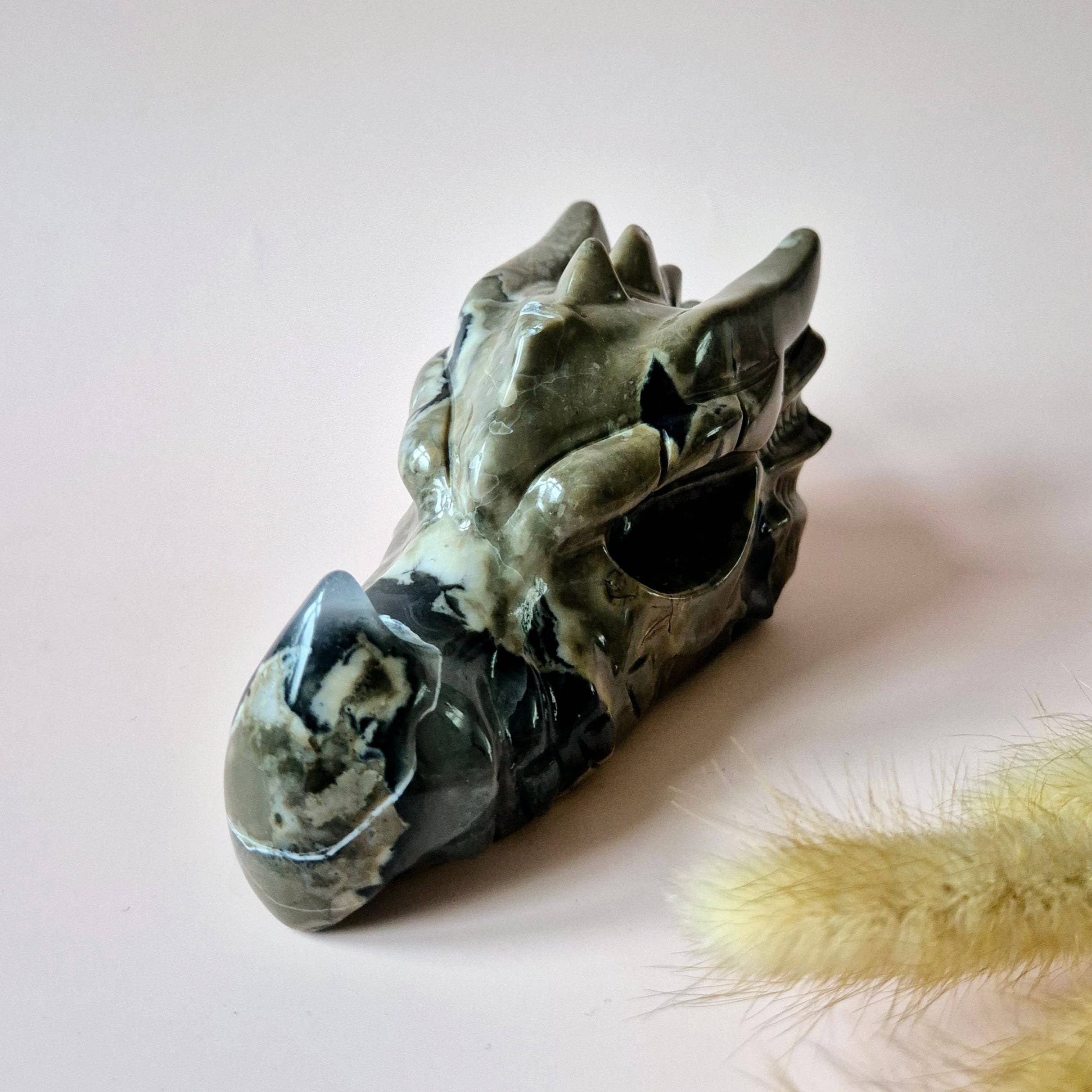 Moonlight Gemstones - Wholesale Spirituele steen/kristal - Edelsteen UV-Reactieve Volcano Agate Dragon Skull – 600 g | Mystieke Energie & Spirituele Bescherming2