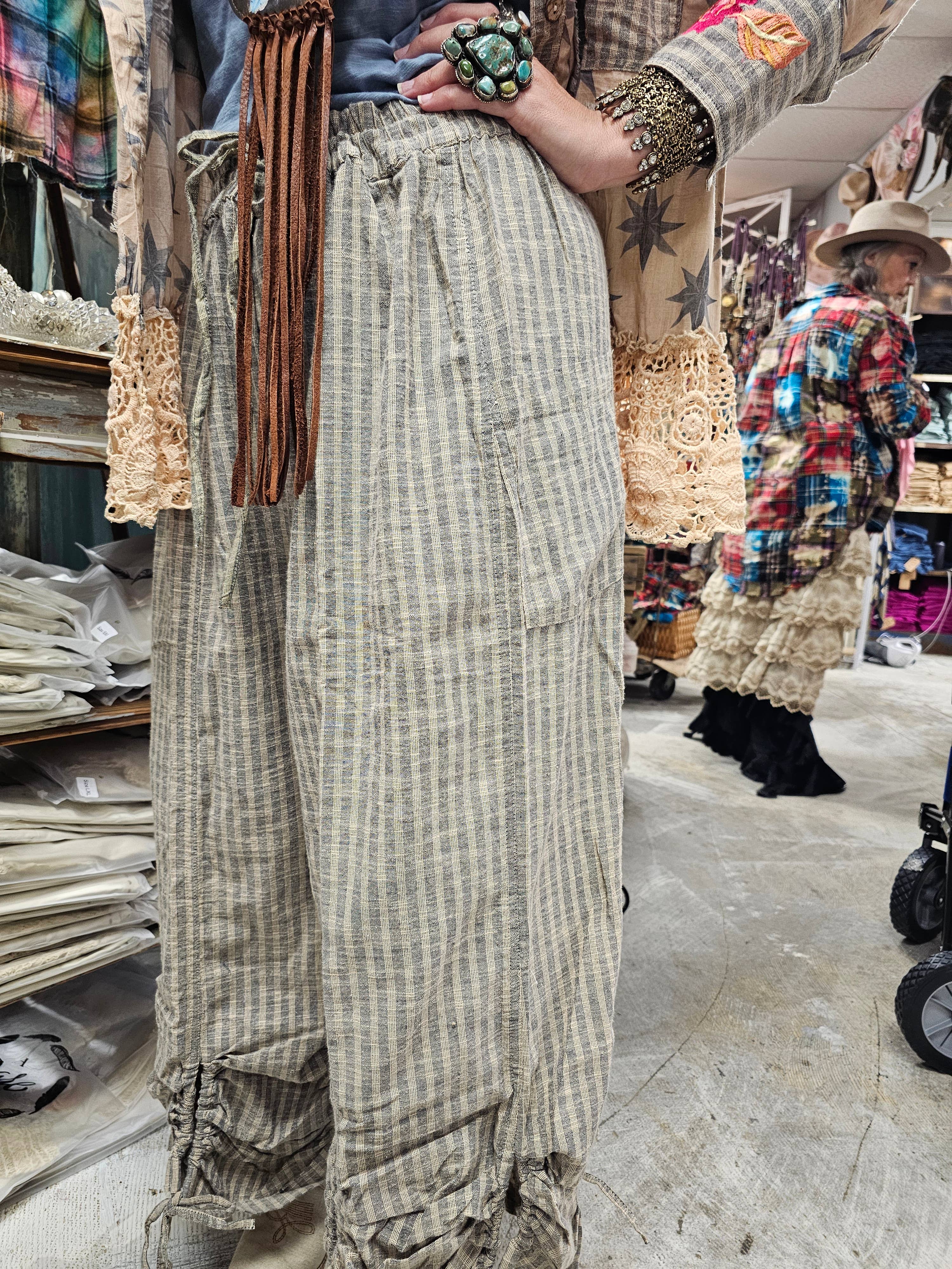 A Rare Bird Shop - Wholesale Pants - Women's - Stripe Peek a boo Pant1