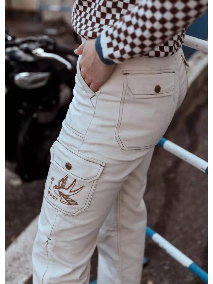 WILDUST - Wholesale Pants – Women's - CARGO OVERLAND - IVORY6