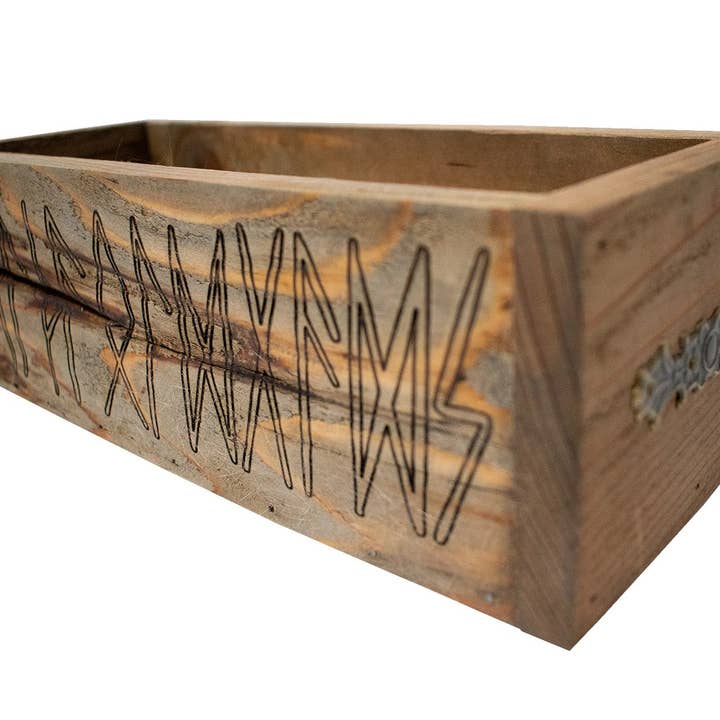 Boîte doublée de peau de lapin des anciens dieux pour la vente par Oreamnos Oddities