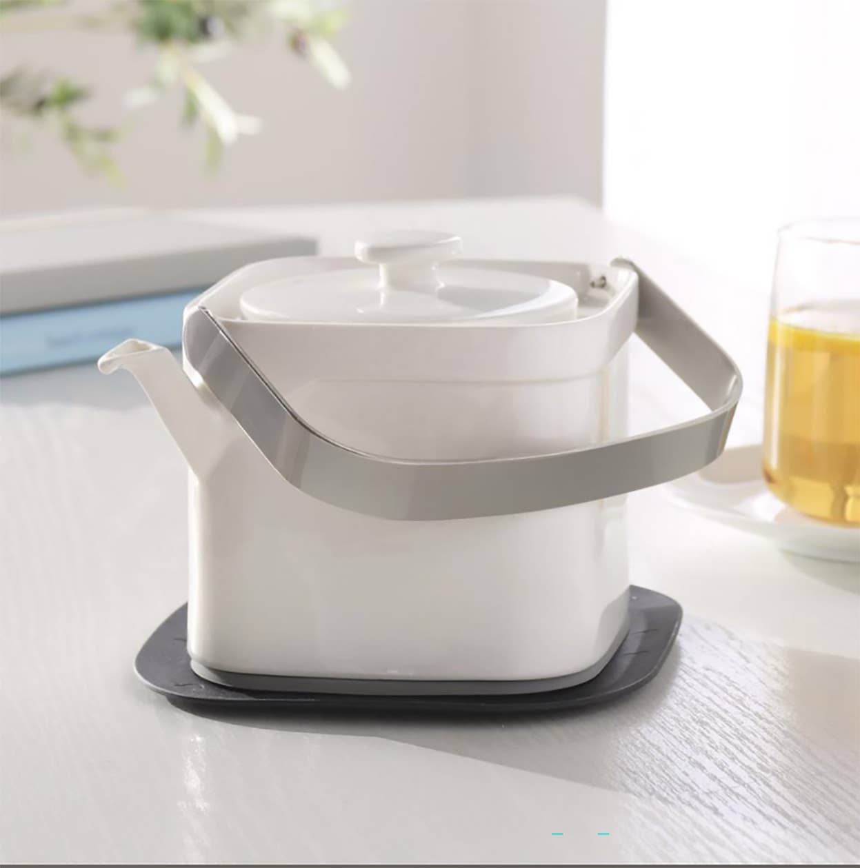 THAT Inventions - Wholesale Dip - HeatTHAT! 1-Hour Heated Tableware0