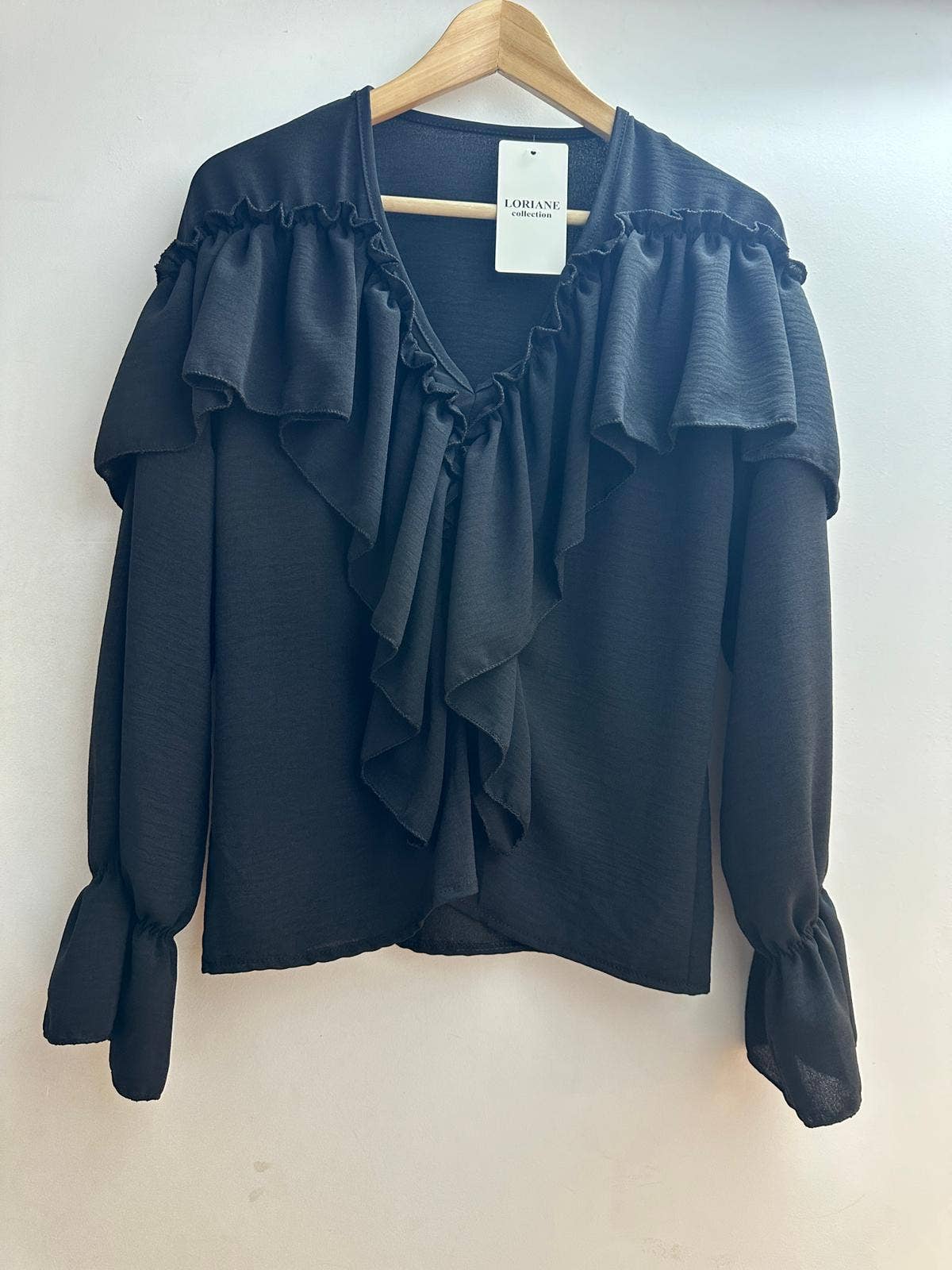 LORIANE - Wholesale Shirt - Women's - 9735U Plain blouse with ruffle6