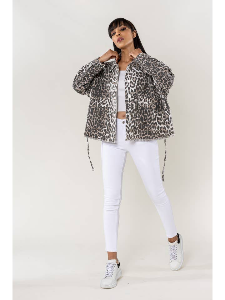 Nina Carter - Wholesale Denim Jacket - Women's - Oversized Denim Jacket Nina Carter large pockets S56255